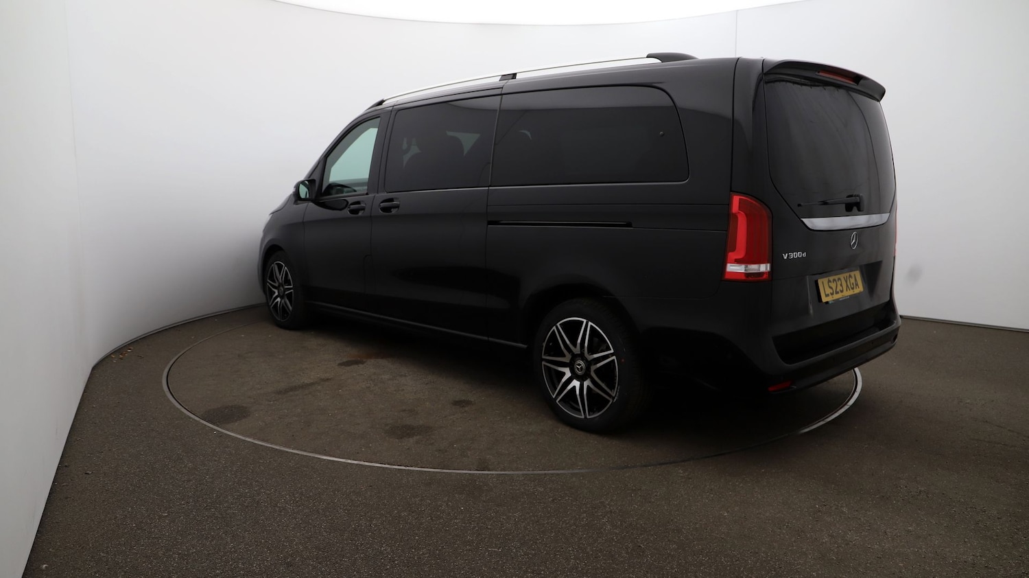 Used Mercedes-Benz V-Class 2023 for sale - 76812797: Photo 56