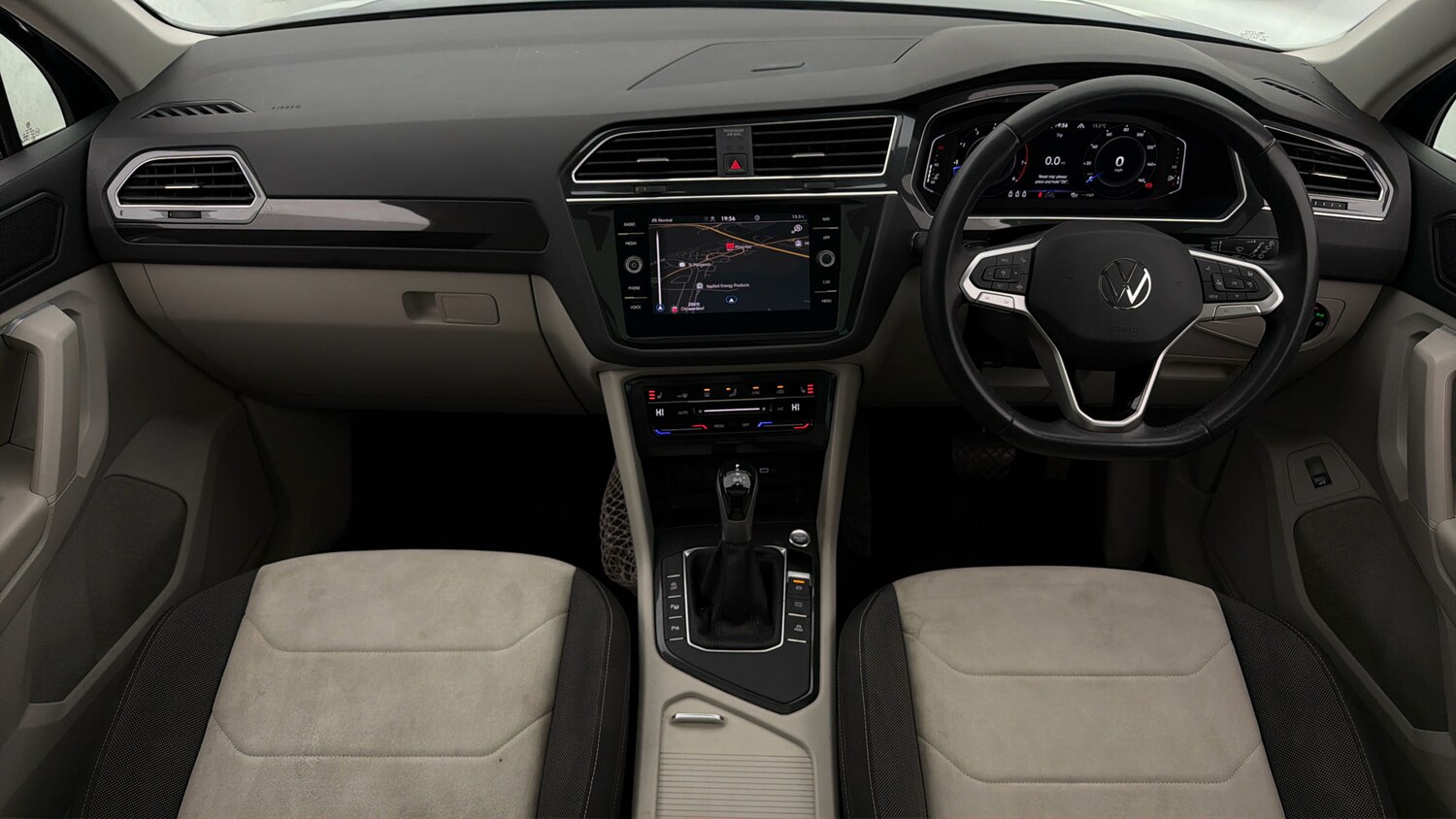 Used Volkswagen Tiguan 2022 for sale - 77945615: Photo 12