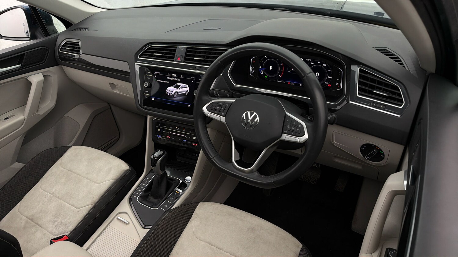 Used Volkswagen Tiguan 2022 for sale - 77945615: Photo 9