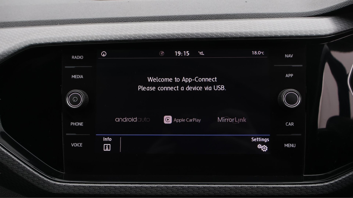 Used Volkswagen T-Cross 2020 for sale - 77687832: Photo 25