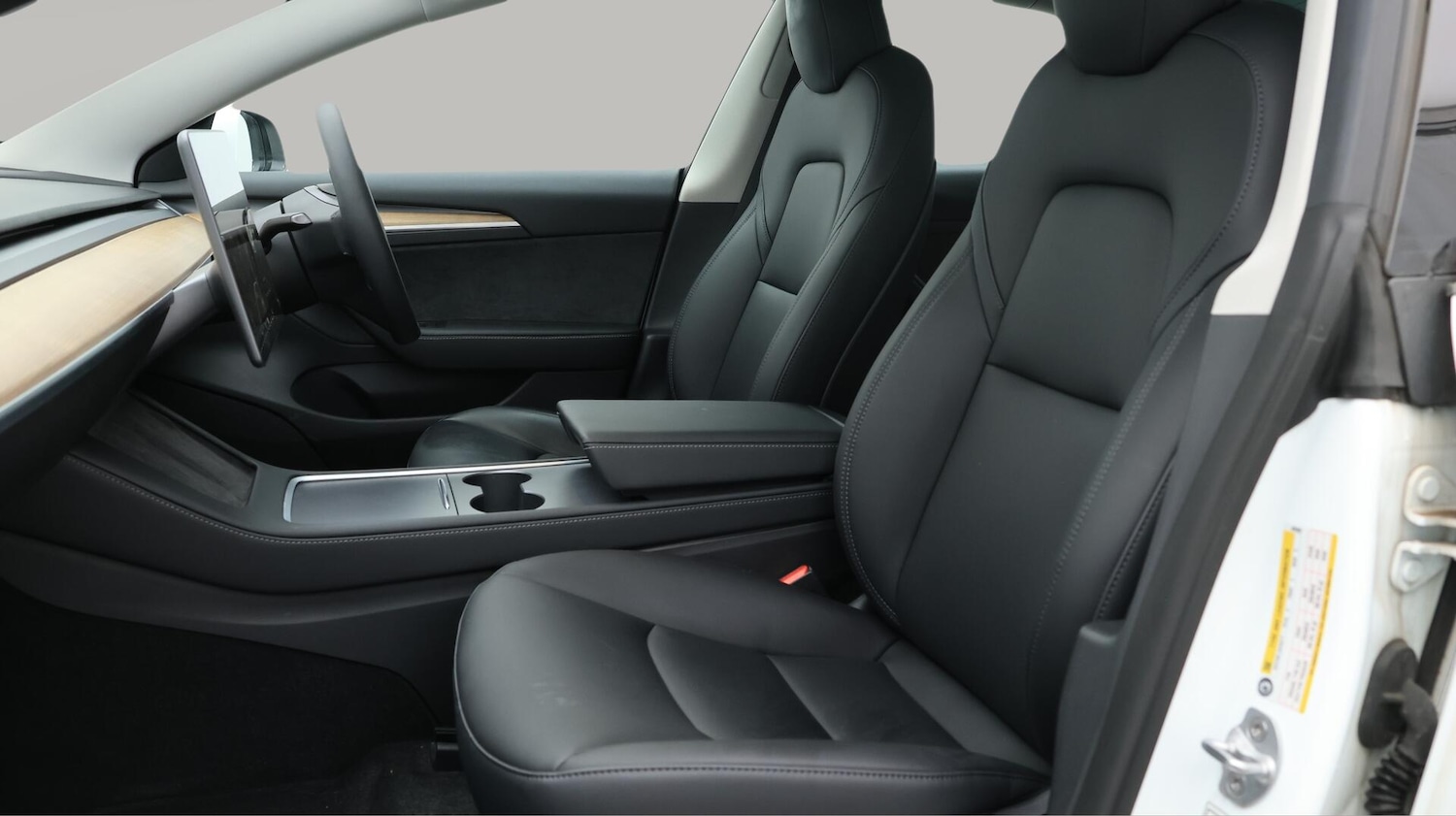 Used Tesla Model 3 2021 for sale - 76137645: Photo 15
