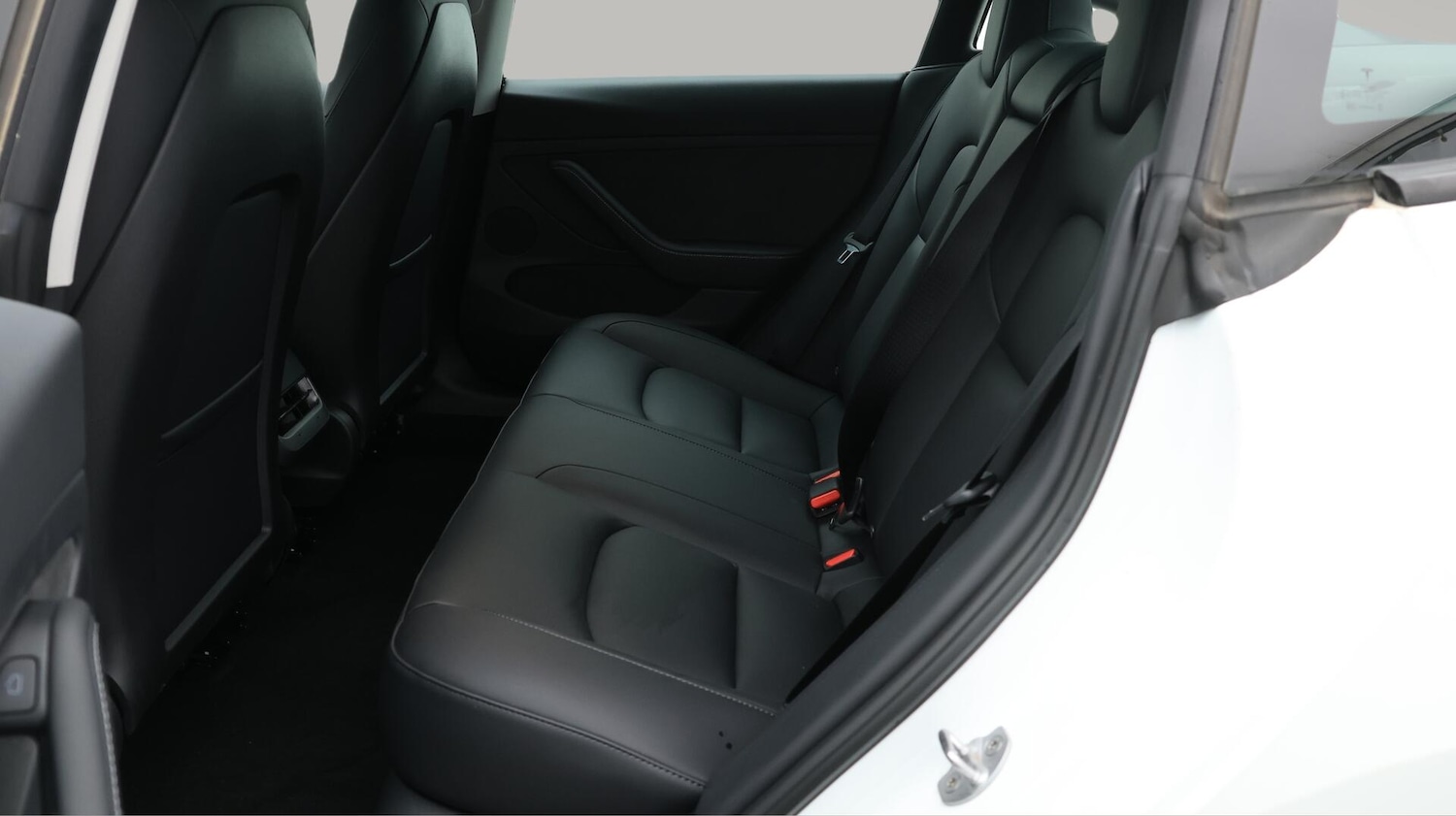 Used Tesla Model 3 2021 for sale - 76137645: Photo 17
