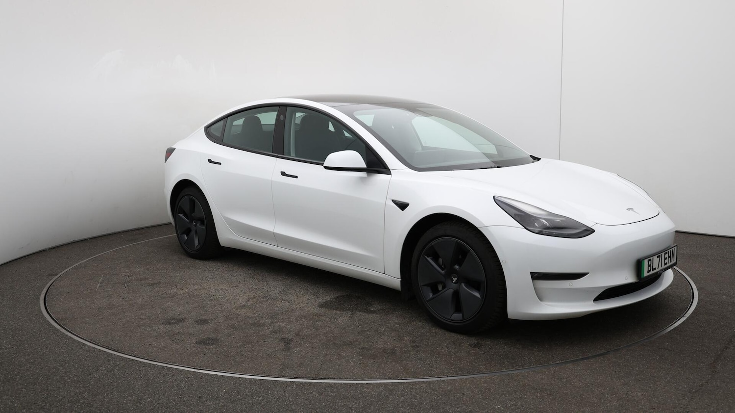 Used Tesla Model 3 2021 for sale - 76137645: Photo 42