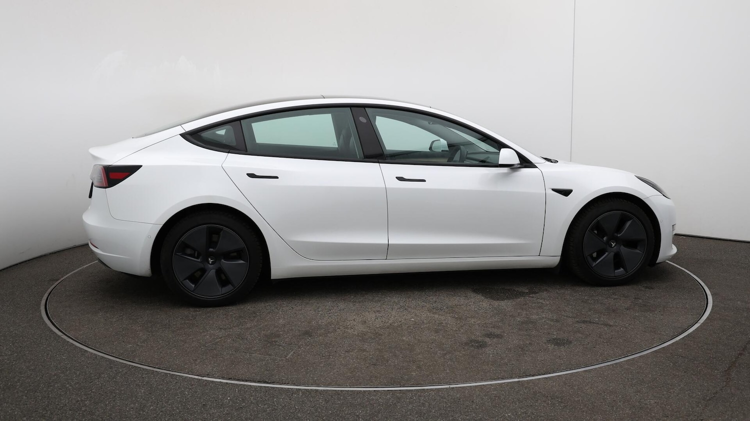 Used Tesla Model 3 2021 for sale - 76137645: Photo 48