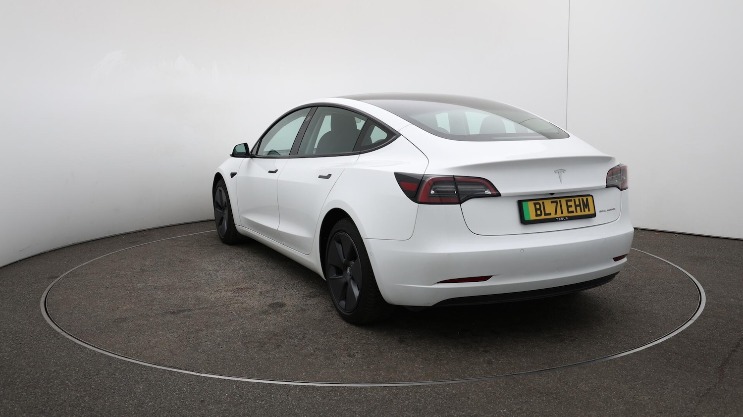 Used Tesla Model 3 2021 for sale - 76137645: Photo 59