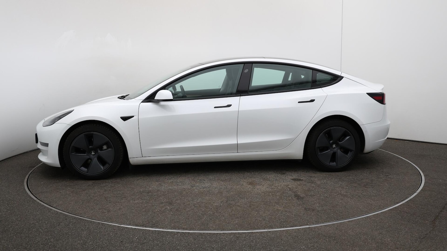 Used Tesla Model 3 2021 for sale - 76137645: Photo 63