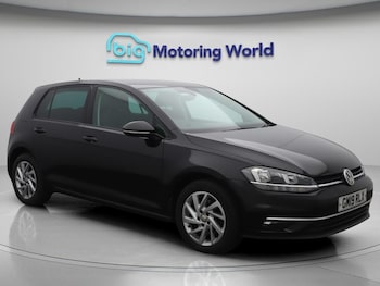 Volkswagen - Golf