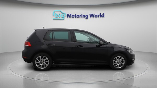Used Volkswagen Golf 2019 for sale - 76227520: Photo 9
