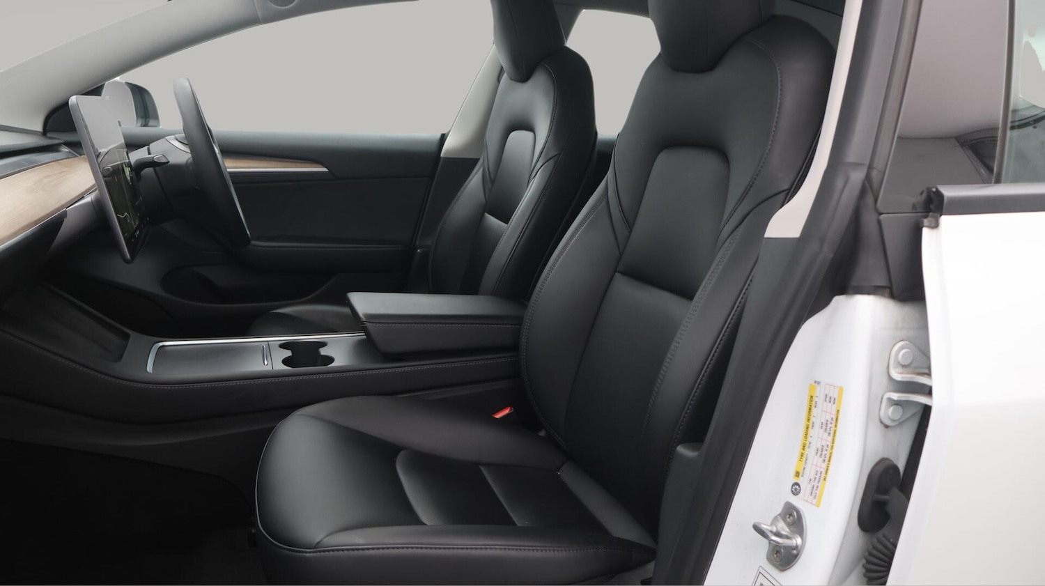 Used Tesla Model 3 2021 for sale - 76432111: Photo 15