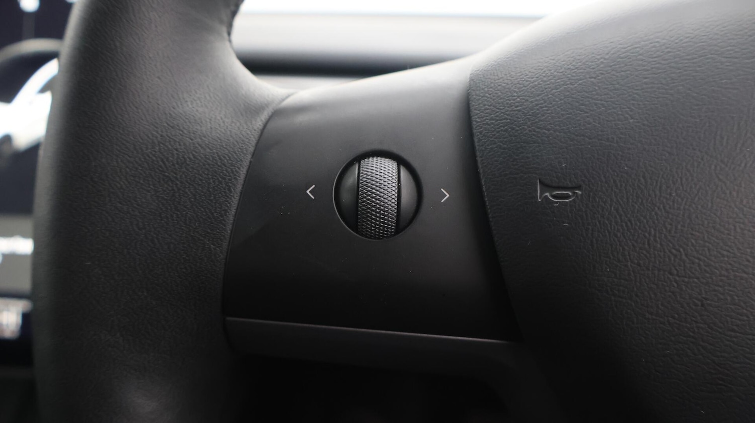 Used Tesla Model 3 2021 for sale - 76432111: Photo 25