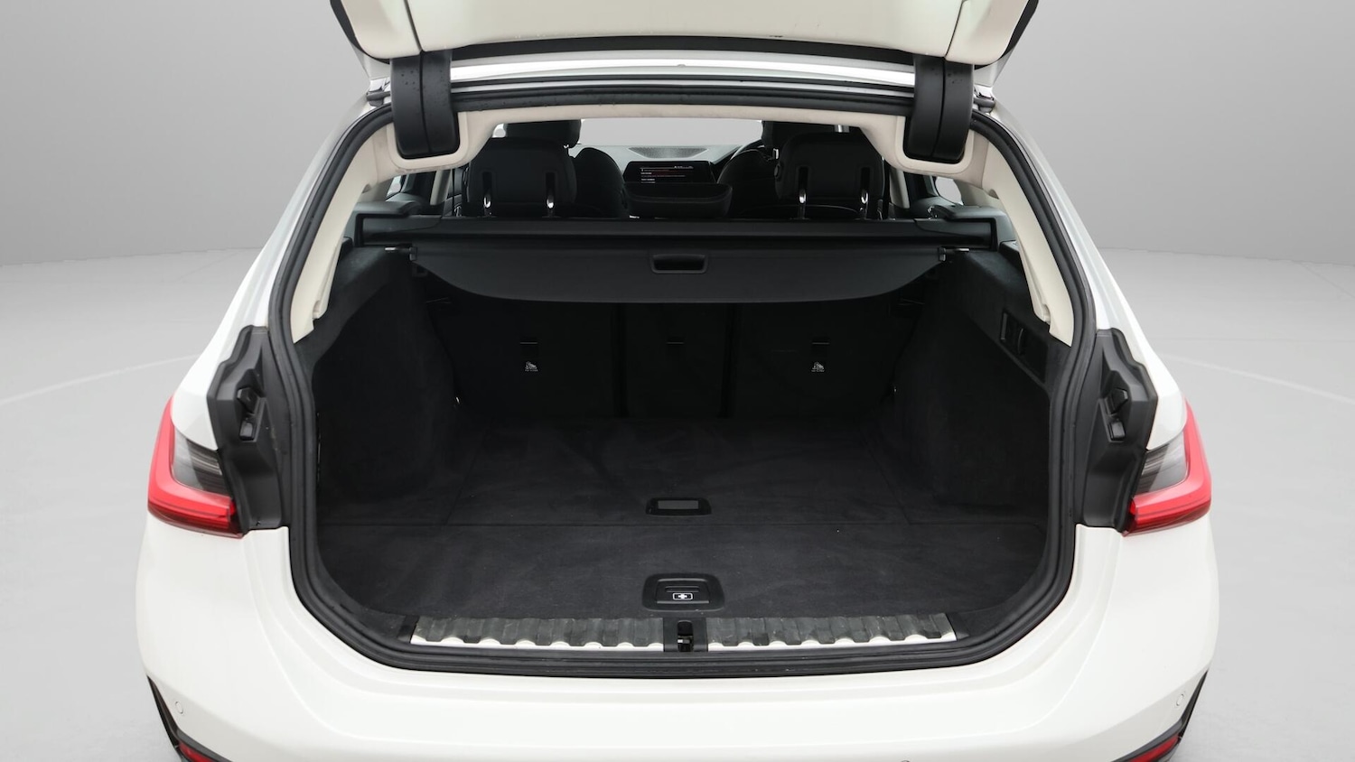 Used BMW 3 Series 2021 for sale - 76370095: Photo 18