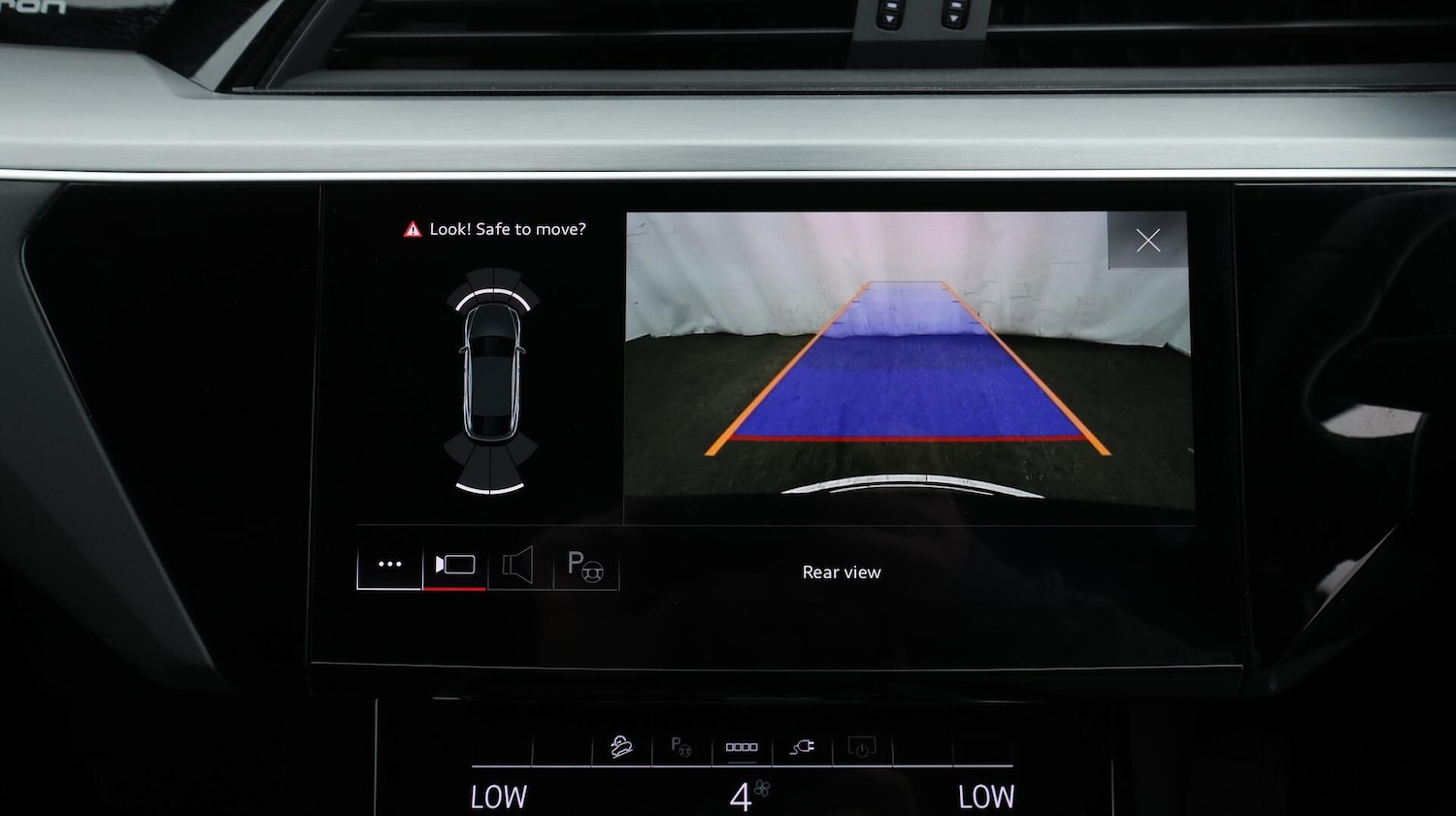 Used Audi e-tron 2022 for sale - 76572265: Photo 25