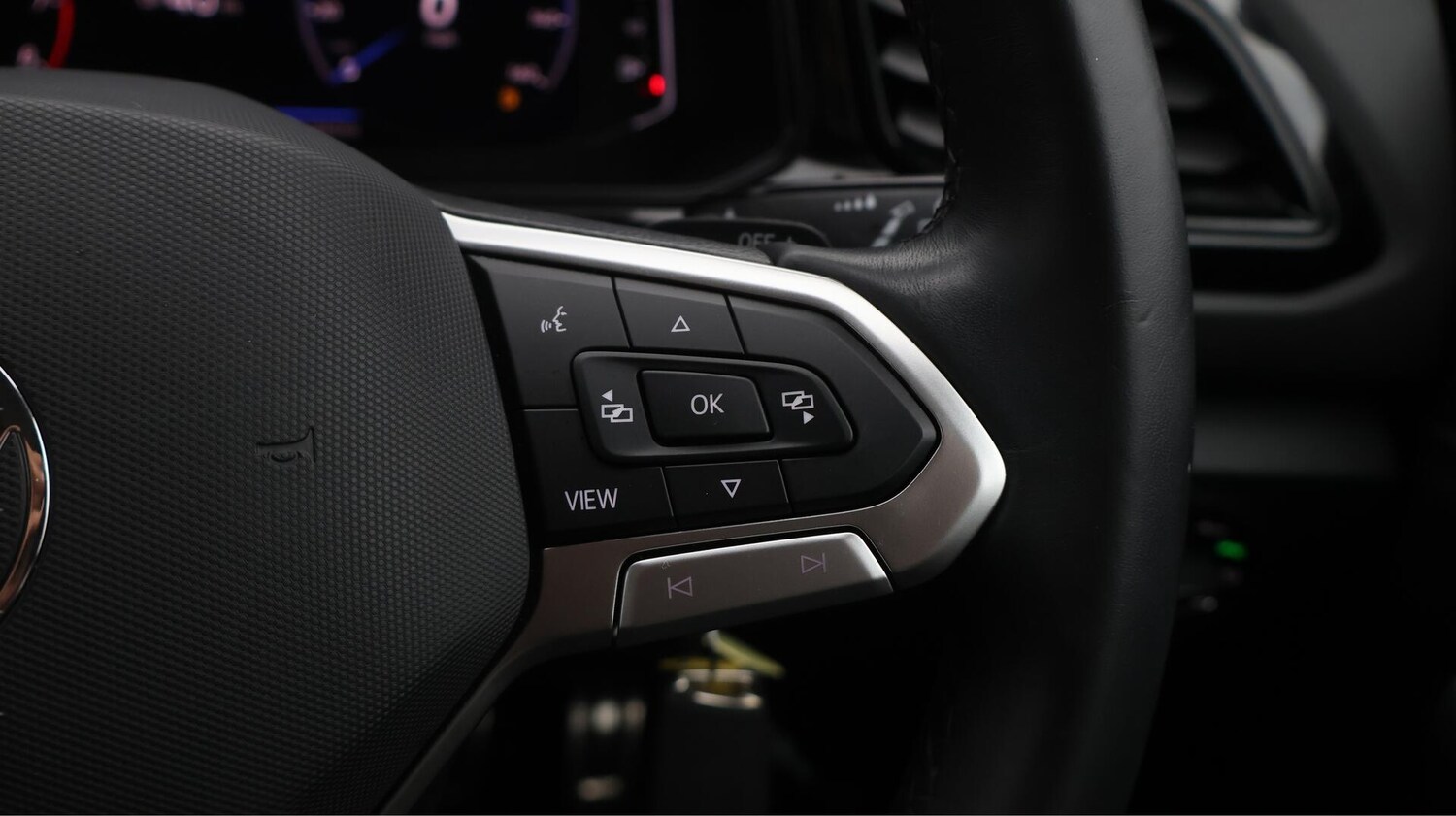 Used Volkswagen T-Roc 2024 for sale - 76550964: Photo 25