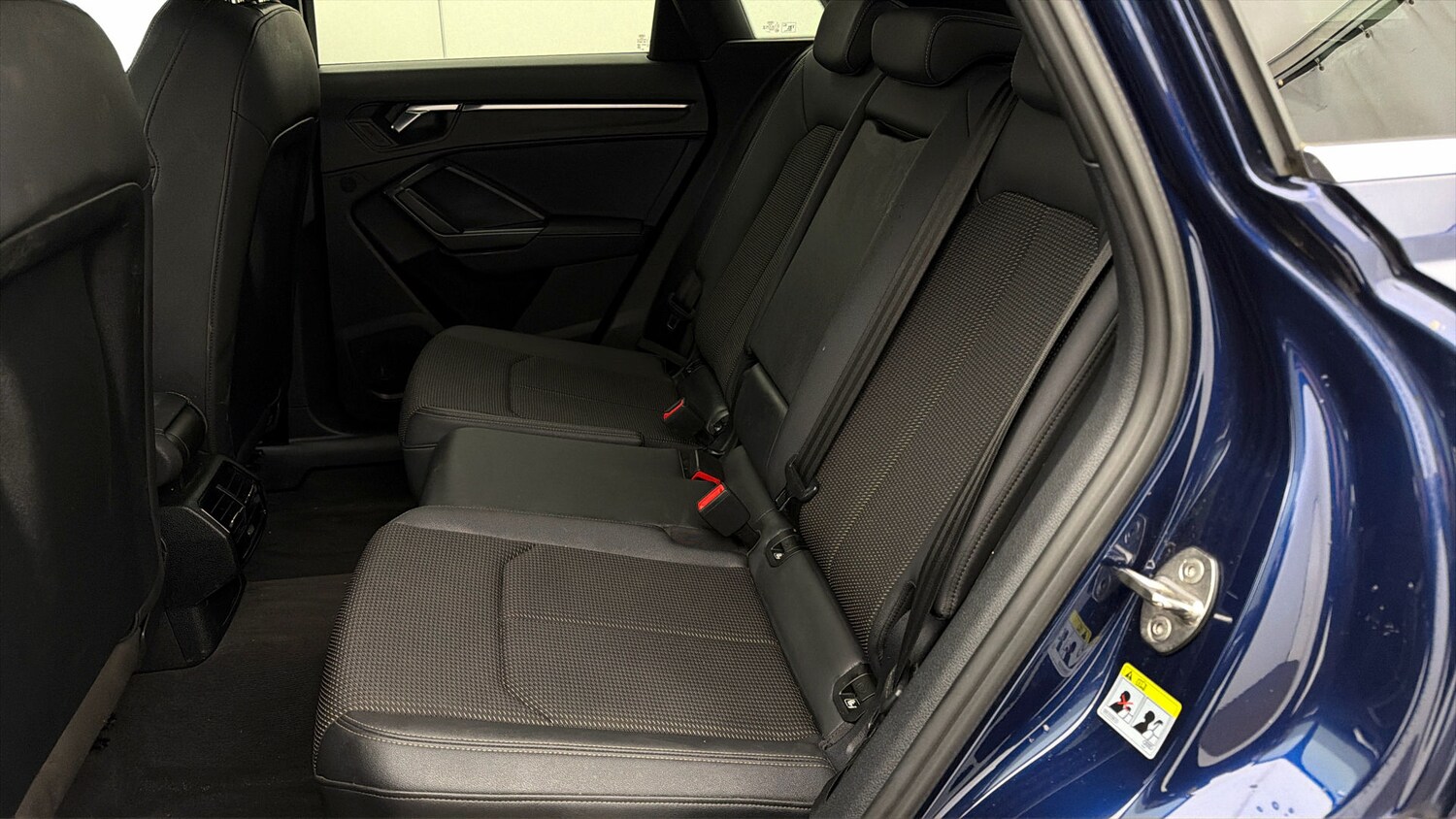 Used Audi Q3 for sale - 77902849: Photo 15