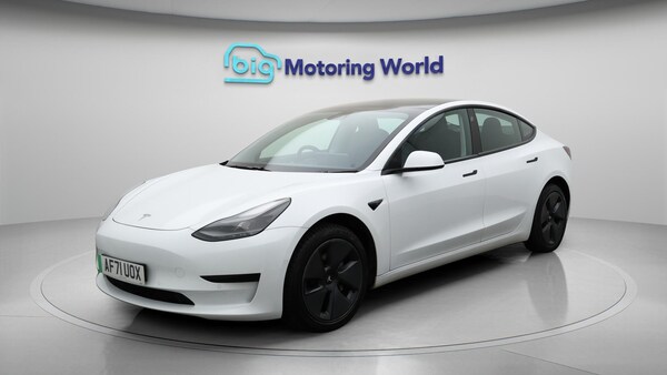 Used Tesla Model 3 2021 for sale - 76200876: Photo 4