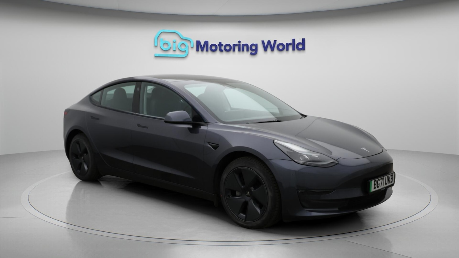 Used Tesla Model 3 2021 for sale - 76700737: Photo 2