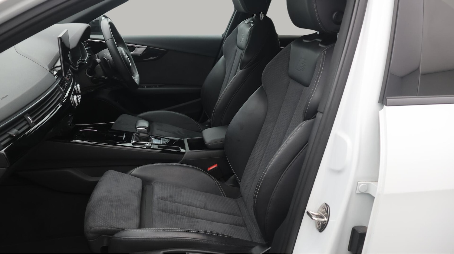 Used Audi A4 2021 for sale - 76585032: Photo 15