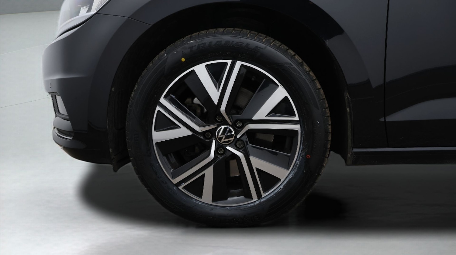 Used Volkswagen Touran 2022 for sale - 77603885: Photo 18