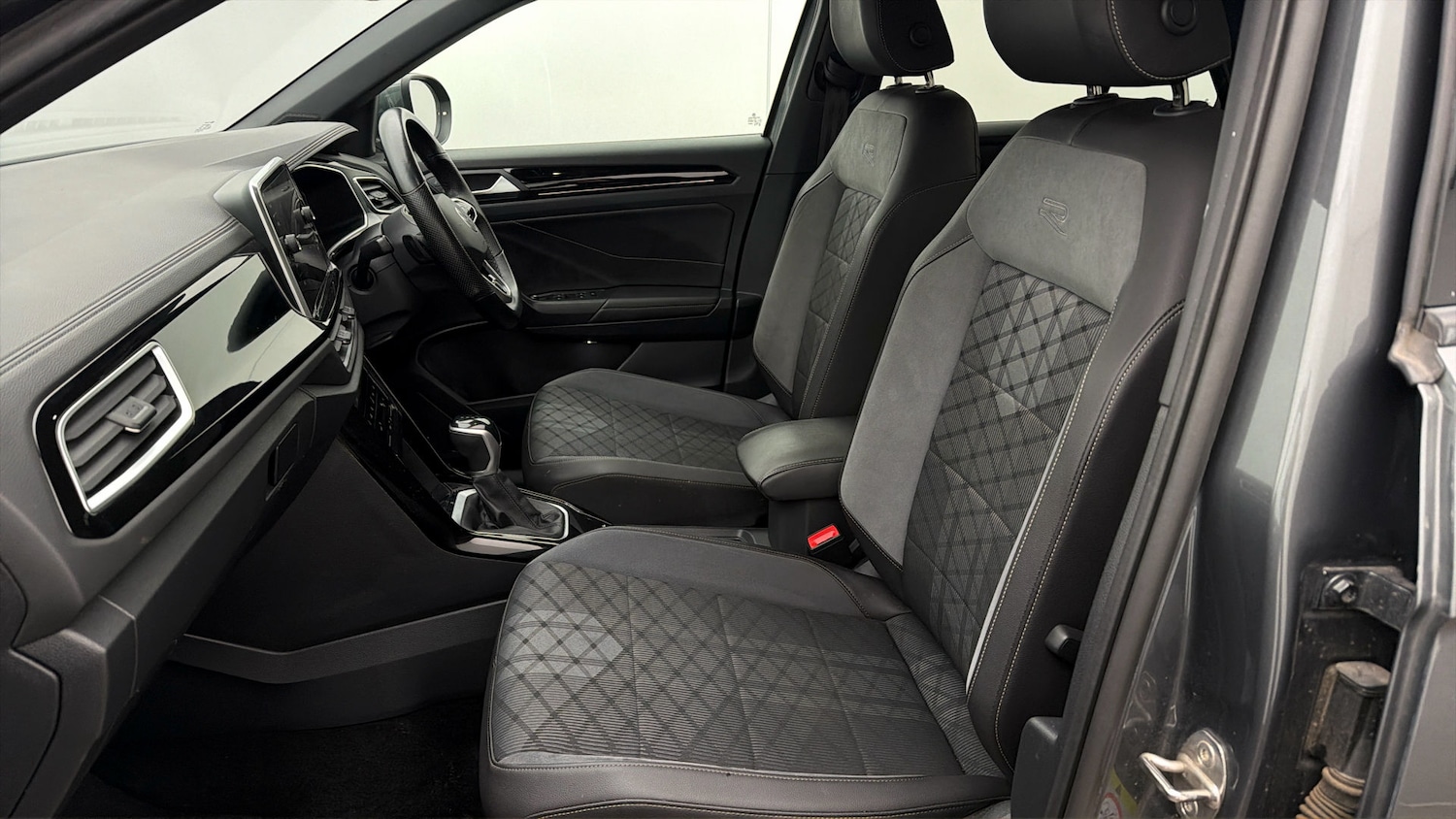 Used Volkswagen T-Roc 2023 for sale - 78000844: Photo 13