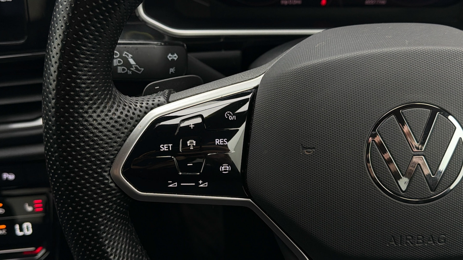 Used Volkswagen T-Roc 2023 for sale - 78000844: Photo 21