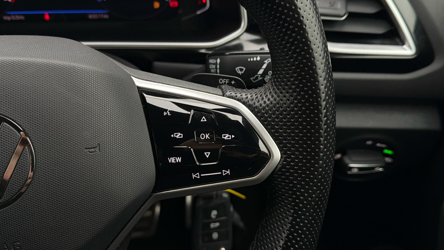 Used Volkswagen T-Roc 2023 for sale - 78000844: Photo 22