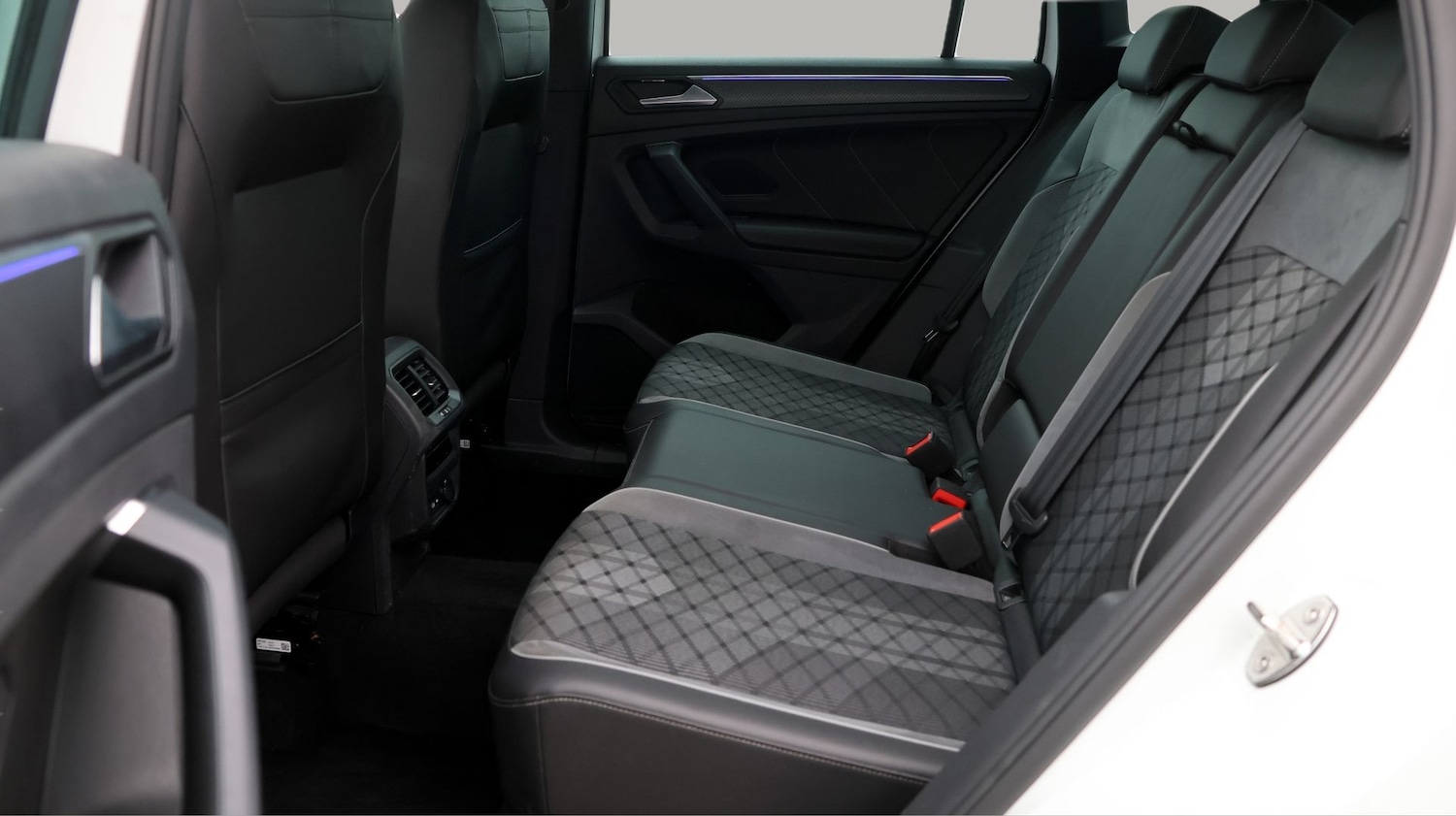 Used Volkswagen Tiguan 2023 for sale - 77747547: Photo 16