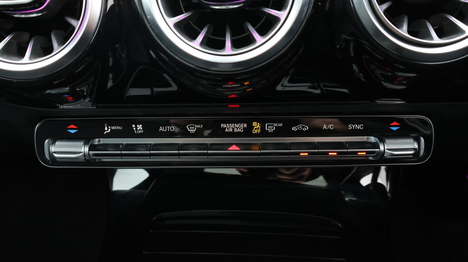 Used Mercedes-Benz CLA 2022 for sale - 76381263: Photo 12