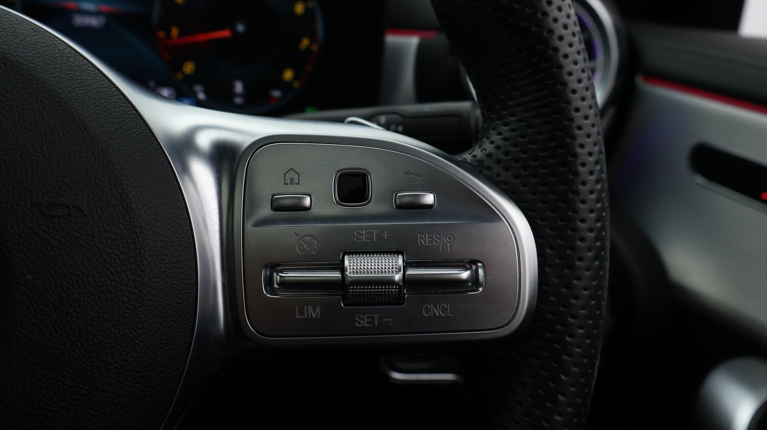 Used Mercedes-Benz CLA 2022 for sale - 76381263: Photo 28