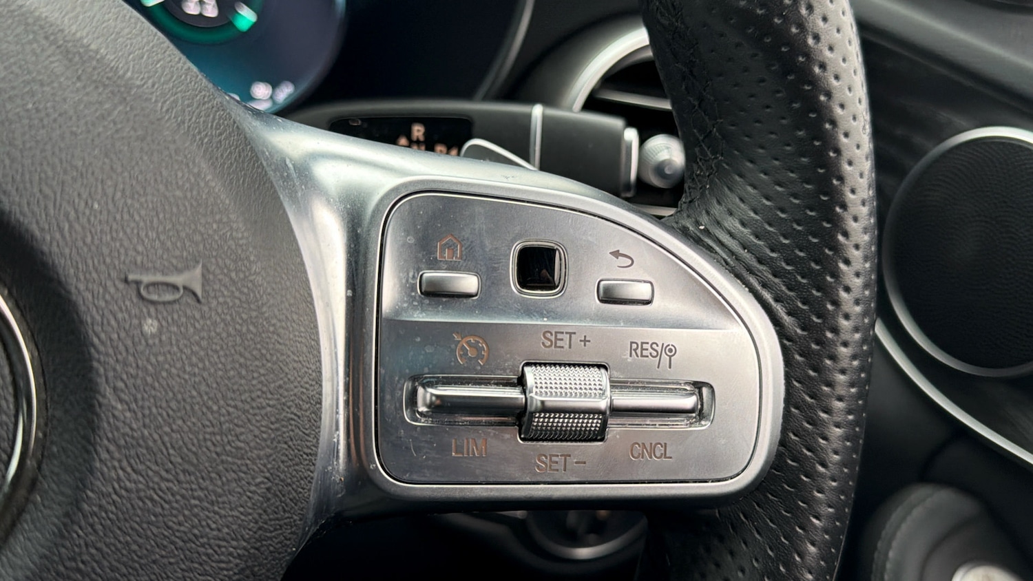 Used Mercedes-Benz C Class 2020 for sale - 78010908: Photo 24