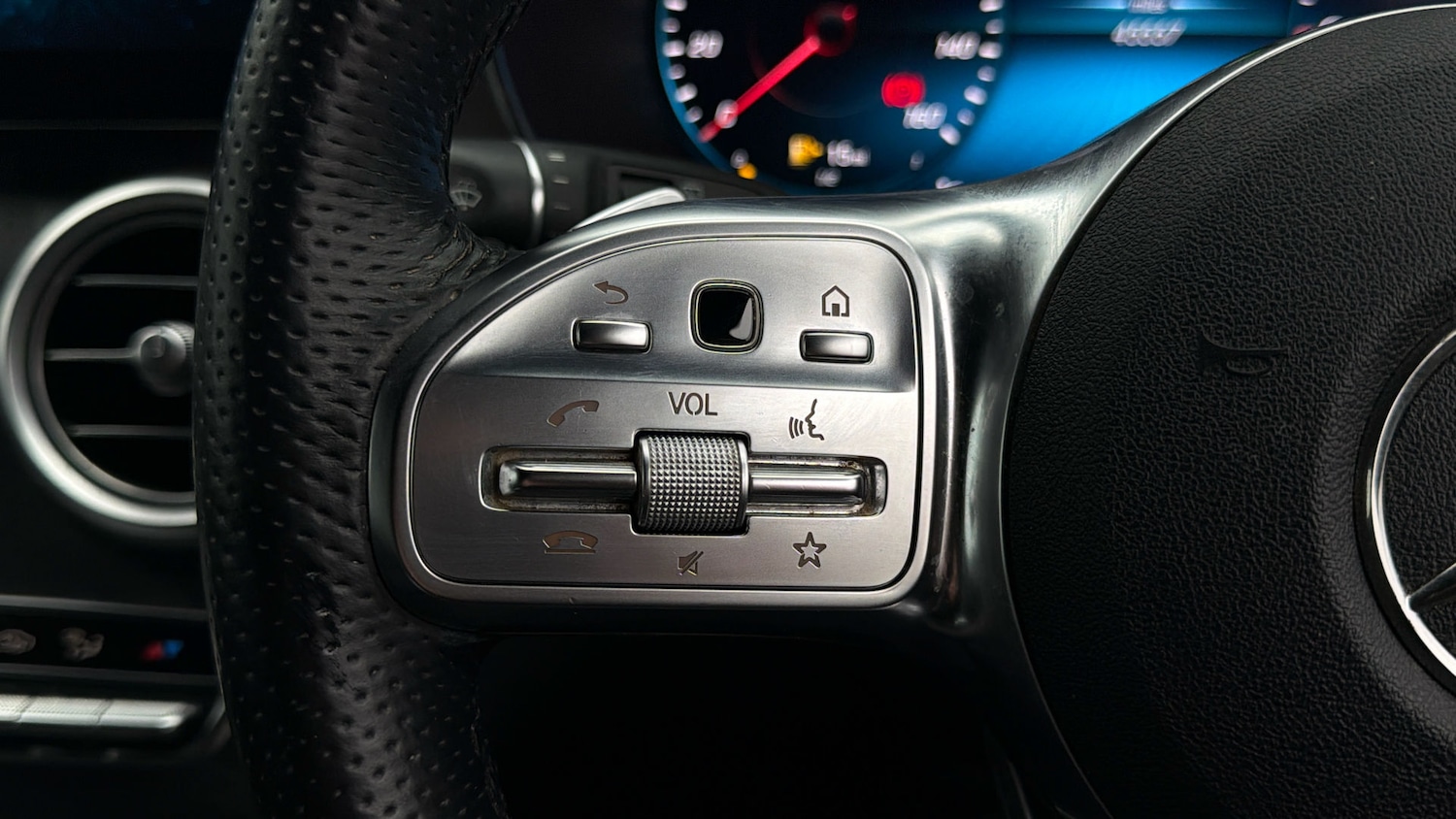 Used Mercedes-Benz GLC 2021 for sale - 77919175: Photo 22