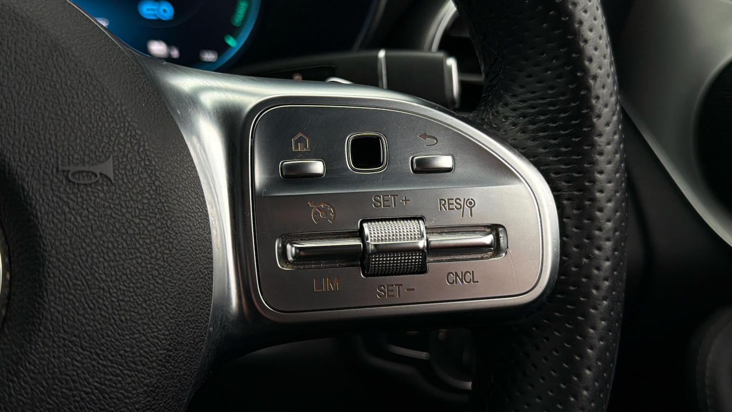 Used Mercedes-Benz GLC 2021 for sale - 77919175: Photo 23