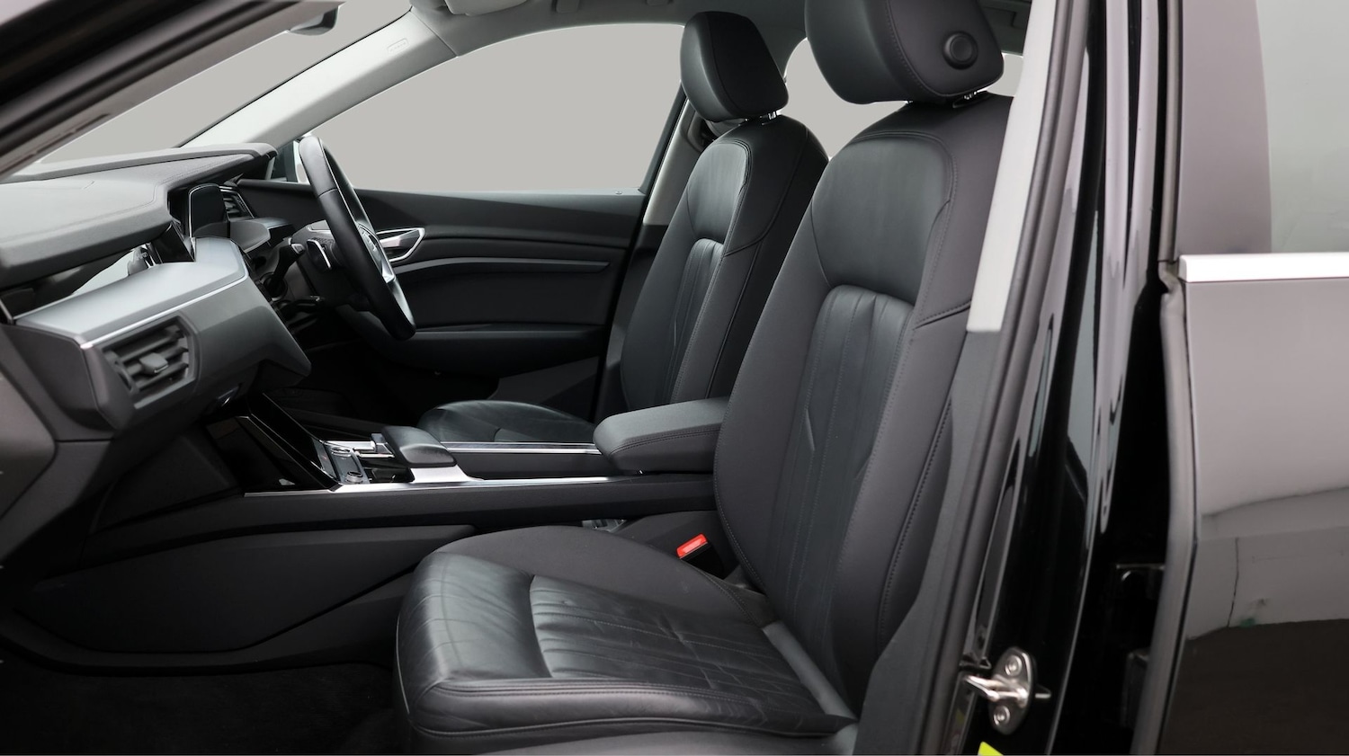 Used Audi e-tron 2021 for sale - 77774626: Photo 14