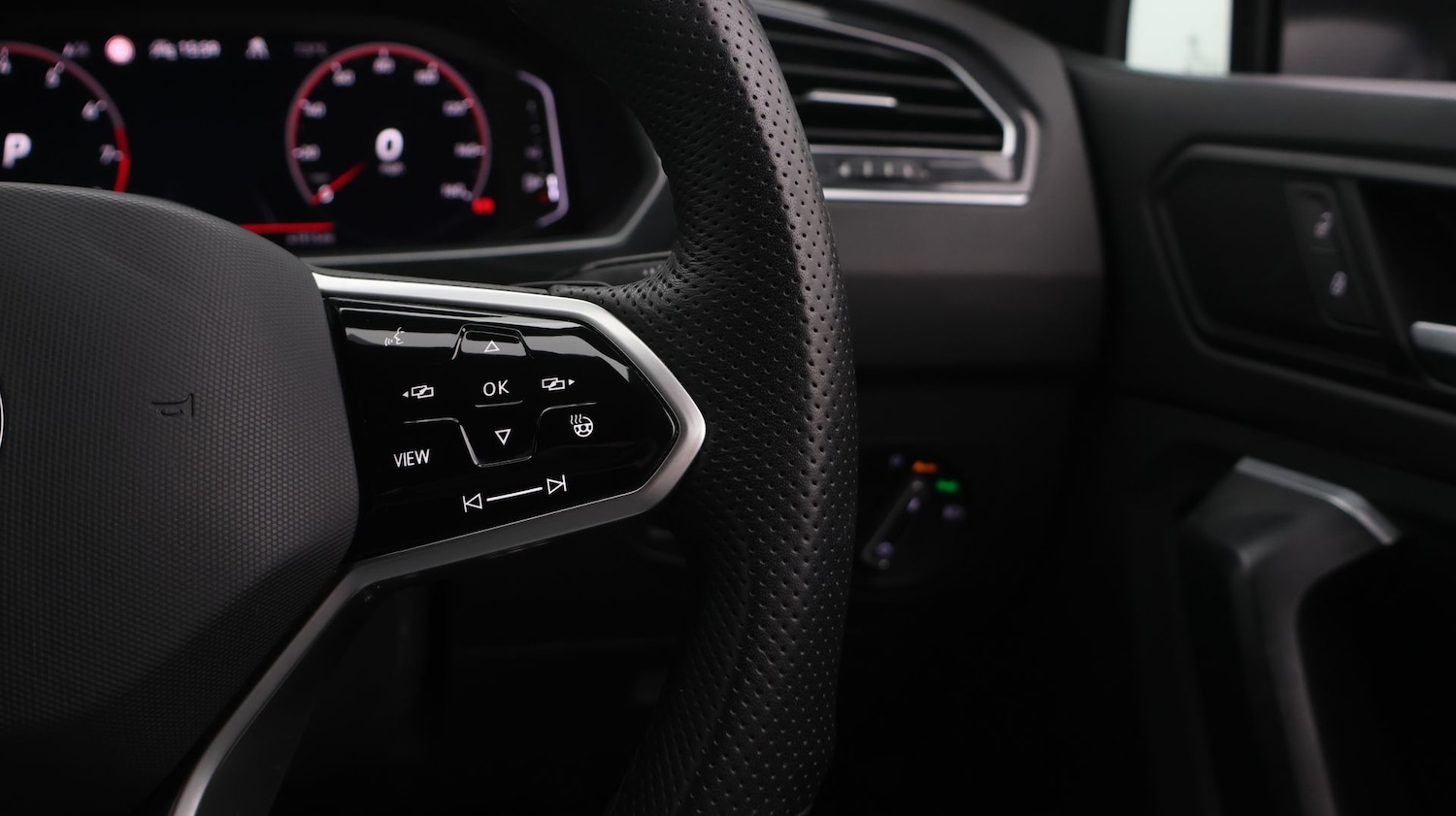 Used Volkswagen Tiguan 2021 for sale - 77616494: Photo 24