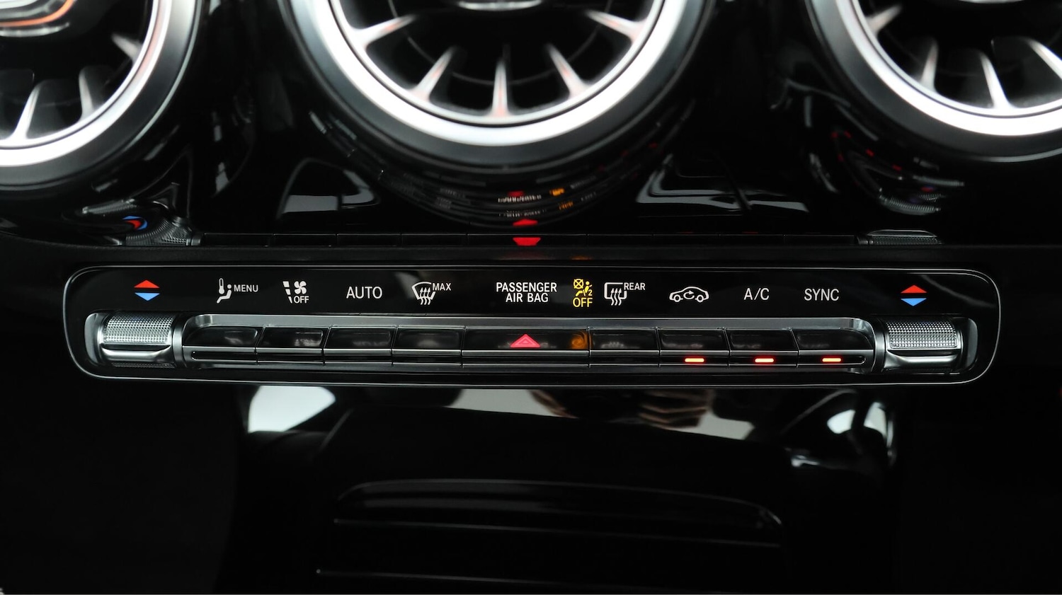 Used Mercedes-Benz CLA 2020 for sale - 76742673: Photo 13