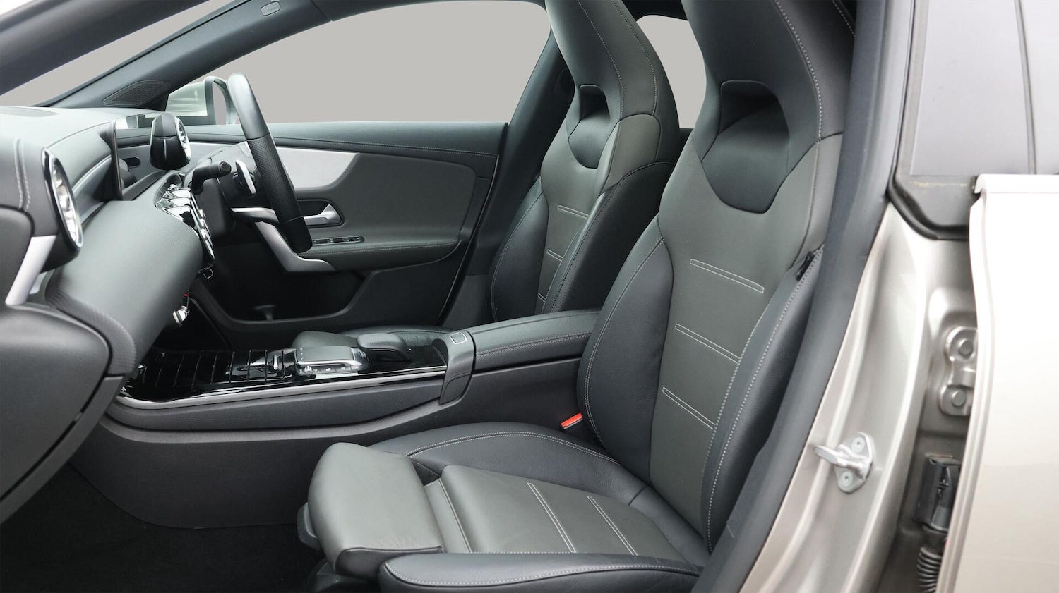 Used Mercedes-Benz CLA 2020 for sale - 76742673: Photo 15