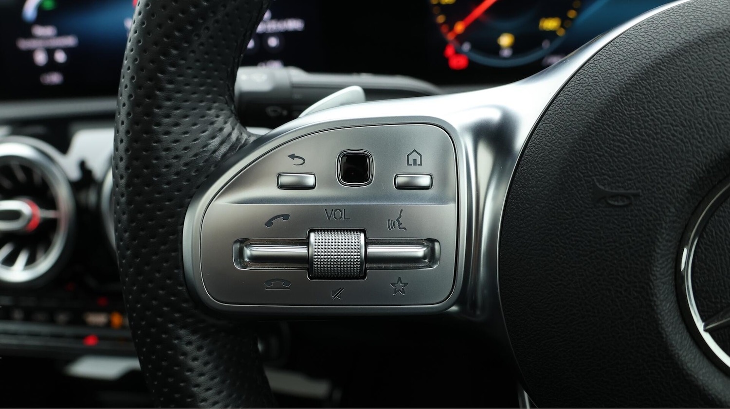 Used Mercedes-Benz CLA 2020 for sale - 76742673: Photo 26