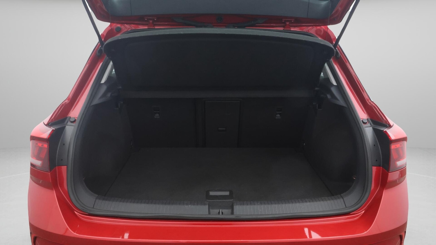 Used Volkswagen T-Roc 2022 for sale - 76688810: Photo 18