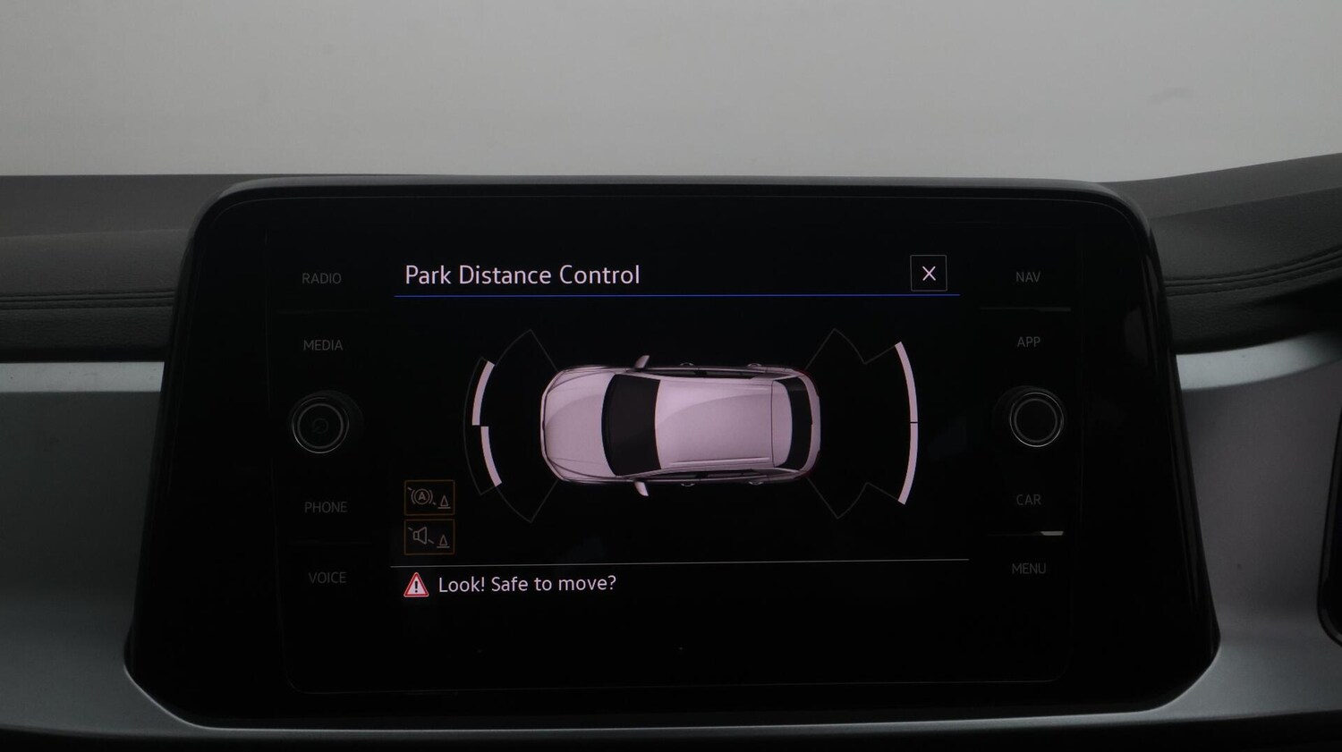 Used Volkswagen T-Roc 2022 for sale - 76688810: Photo 26