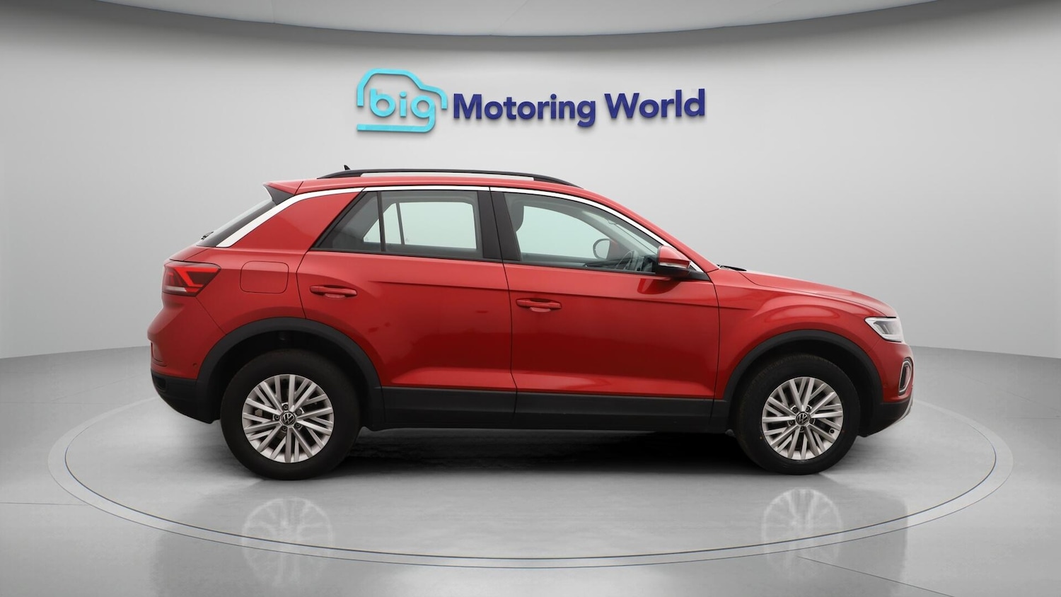 Used Volkswagen T-Roc 2022 for sale - 76688810: Photo 9
