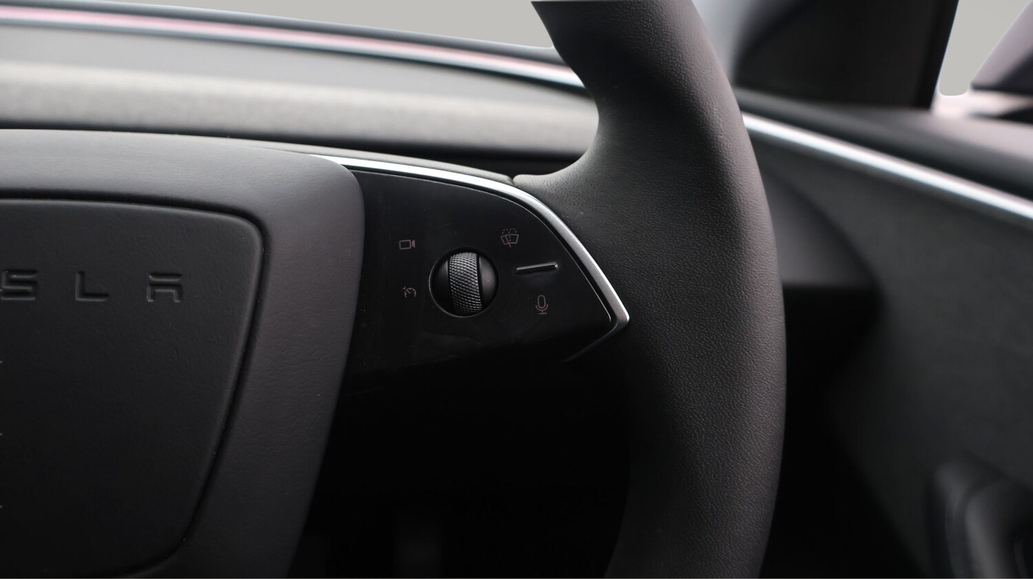 Used Tesla Model 3 2024 for sale - 77181939: Photo 24