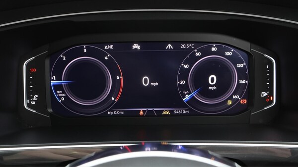 Used Volkswagen Tiguan 2020 for sale - 76189210: Photo 11