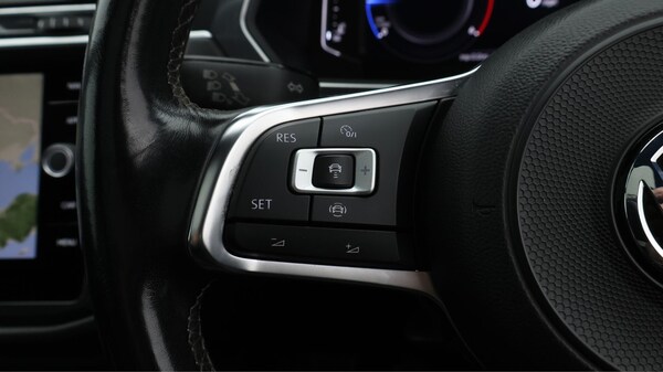 Used Volkswagen Tiguan 2020 for sale - 76189210: Photo 26