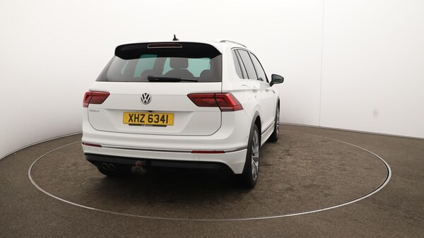 Used Volkswagen Tiguan 2020 for sale - 76189210: Photo 60