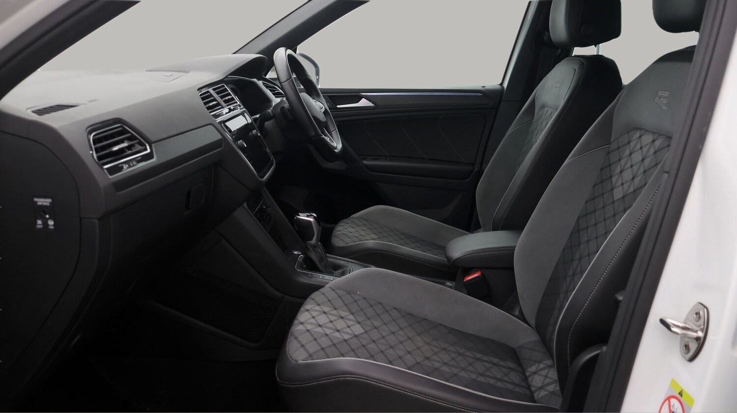 Used Volkswagen Tiguan 2020 for sale - 77182114: Photo 14