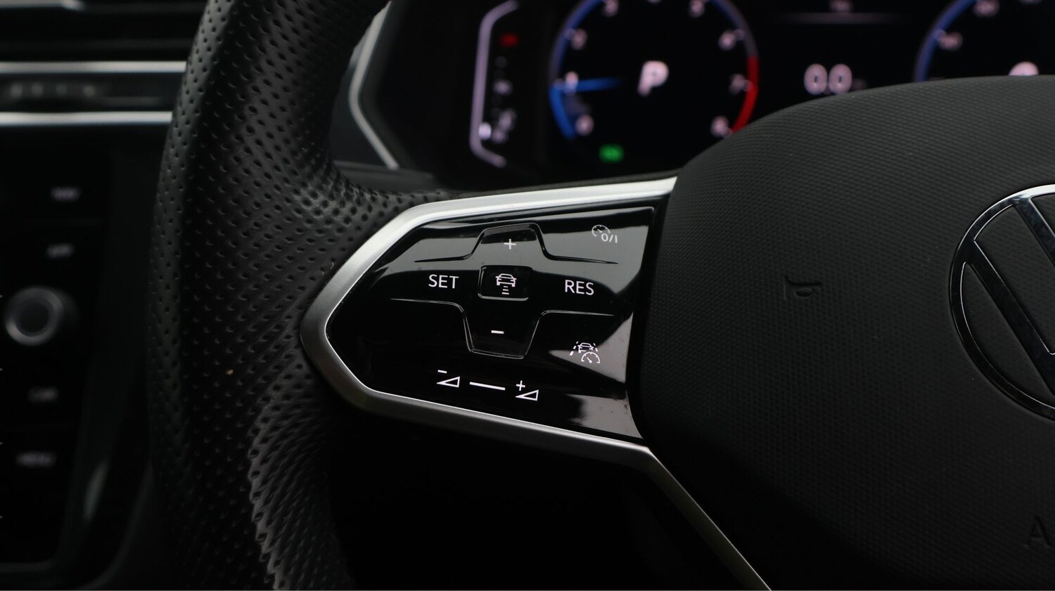 Used Volkswagen Tiguan 2020 for sale - 77182114: Photo 23