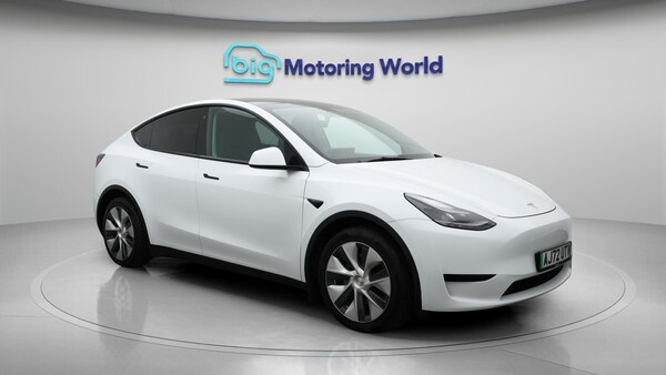 Used Tesla Model Y for sale - 76247761: Photo 2