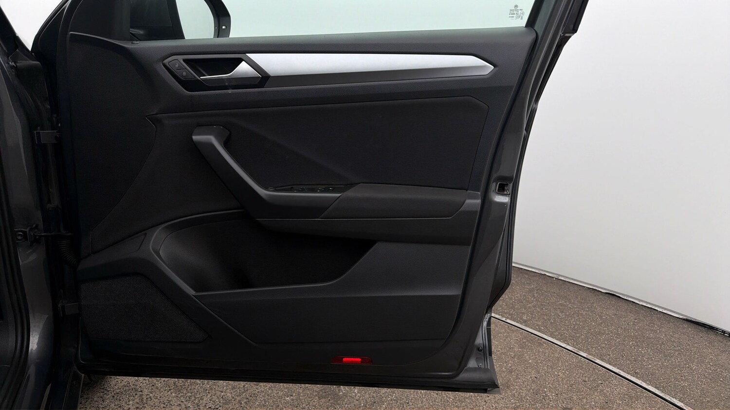 Used Volkswagen T-Roc 2023 for sale - 78159775: Photo 14