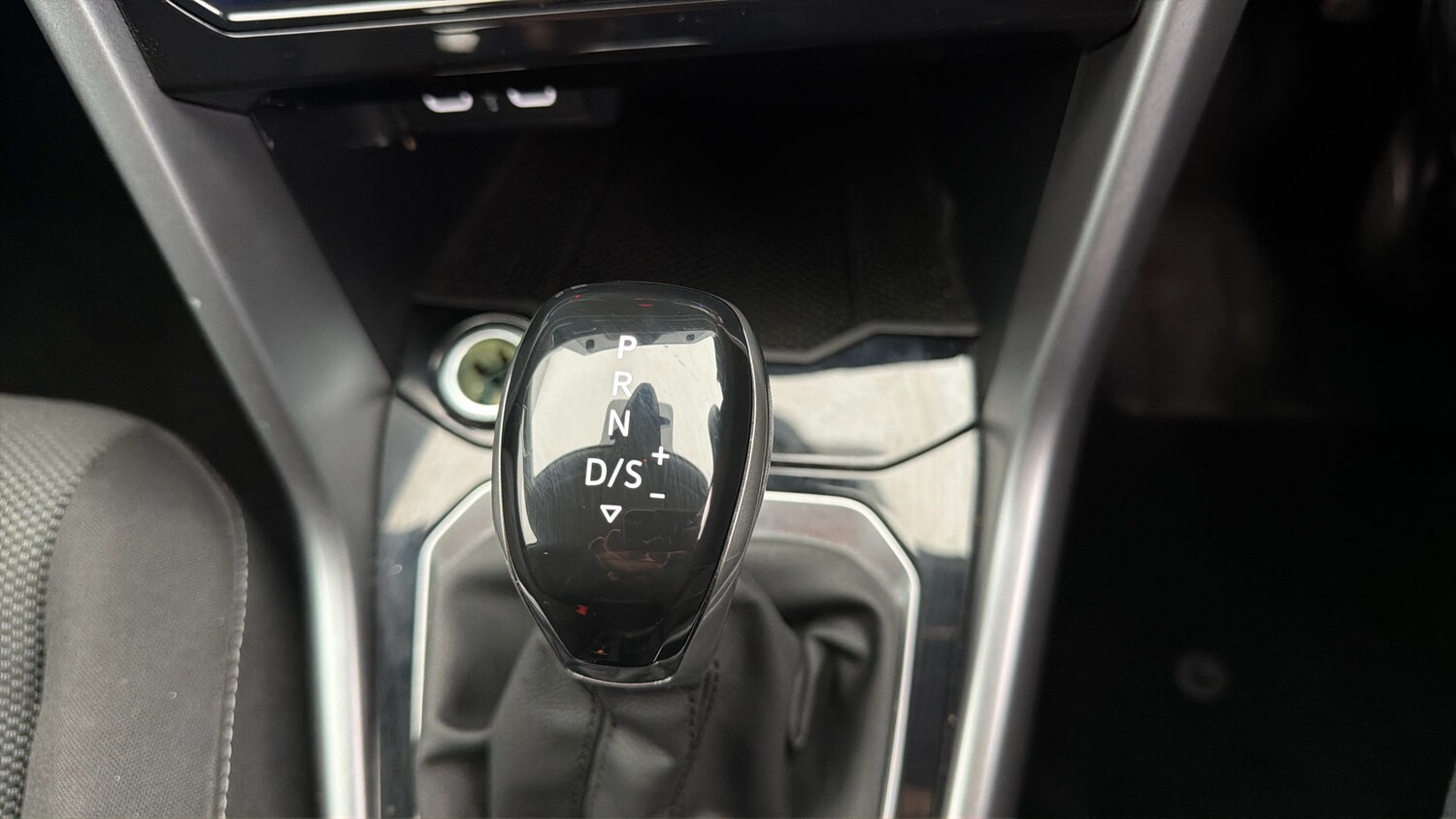 Used Volkswagen T-Roc 2023 for sale - 78159775: Photo 25