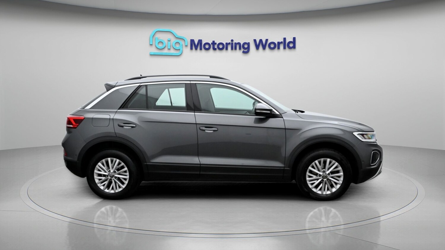 Used Volkswagen T-Roc 2023 for sale - 78159775: Photo 8
