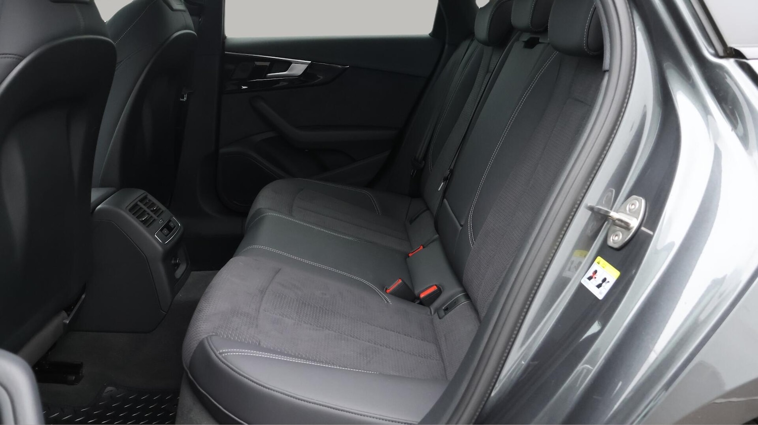 Used Audi A4 2023 for sale - 76398542: Photo 17